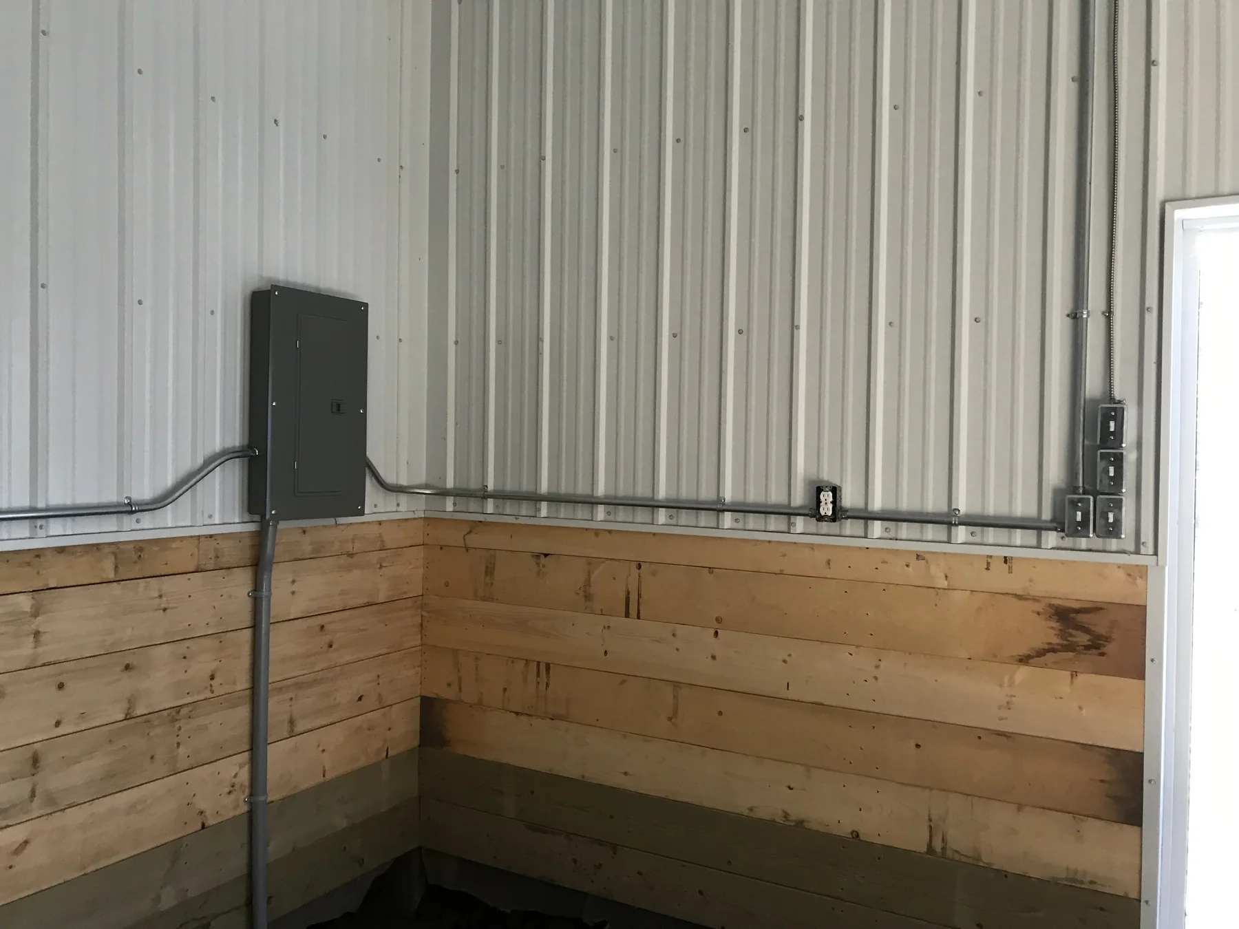 Commercial electrical distribution panels and conduit